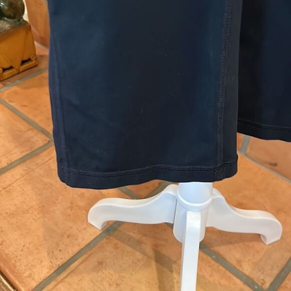 Athleta black straight leg crop pant, M! - Picture 3 of 4